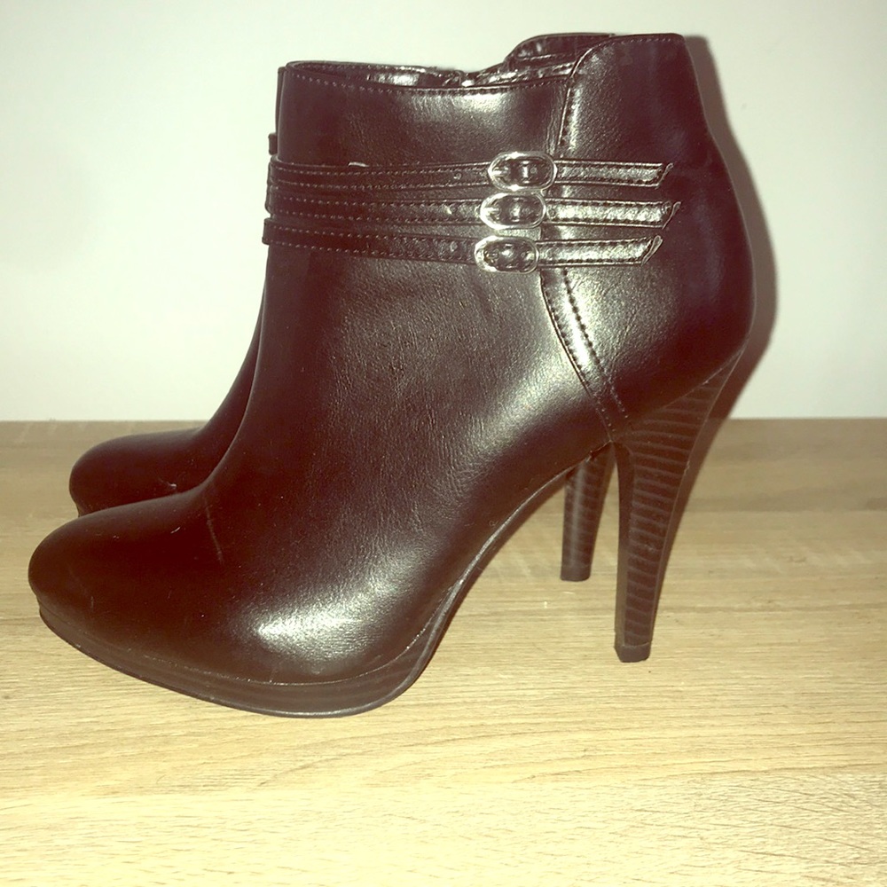 Kelly and Katie ankle booties!